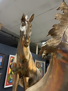 Theo Mackaay – Sculptuur Dans van de Acht Gouden Paarden