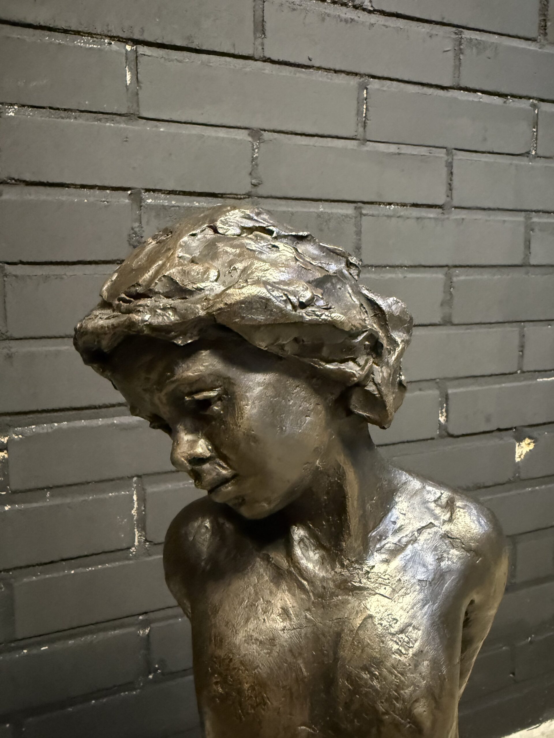 Ben Hosman Groot Bronzen Sculptuur Jeugdige Elegantie