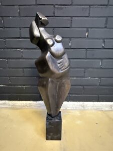 Theo Mackaay Bronzen Sculptuur Vrouwelijke Figuur